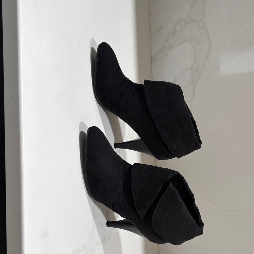 Dana Buchman Black Suede Fold-Over Pointed-Toe Ankle Booties